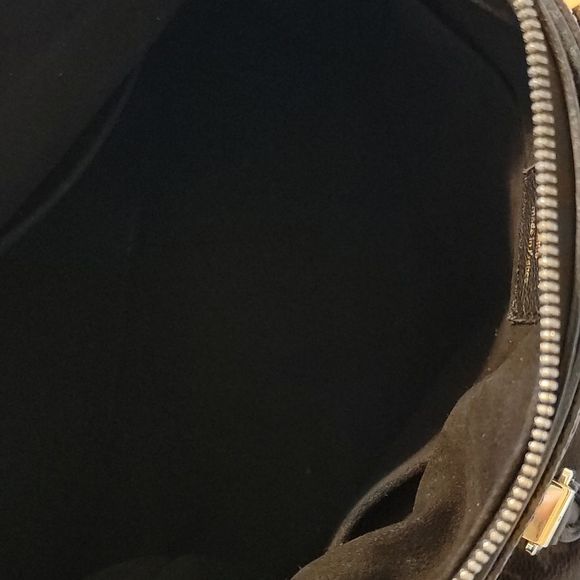 Louis vuitton Monogram purse. . Worn a few times. - Picture 11 of 11